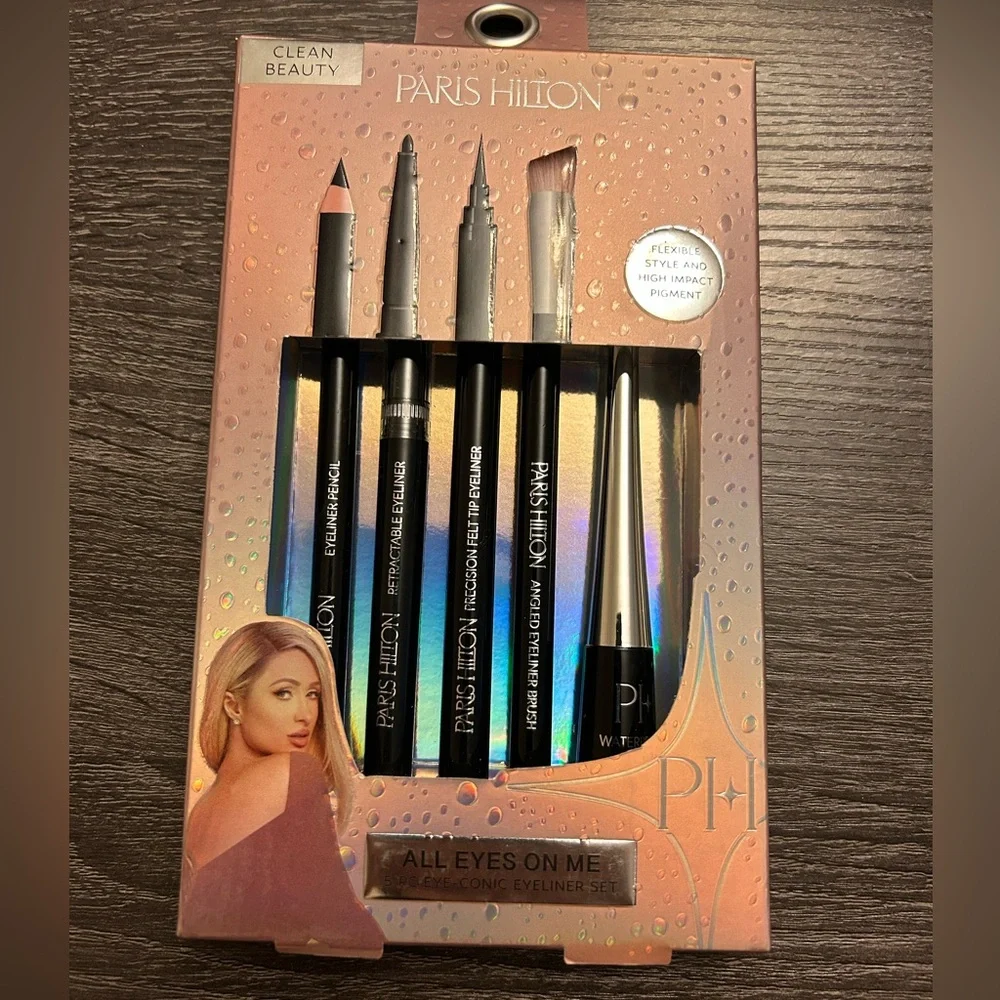 Paris Hilton Eyeliner Set - Black